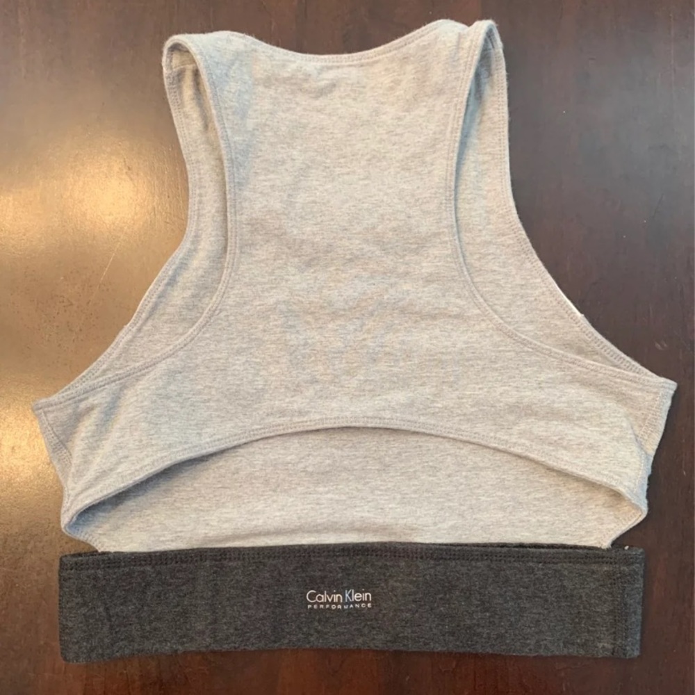 Calvin Klein M sports tank - Picture 3 of 4